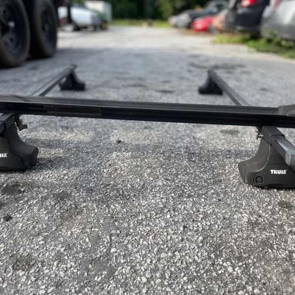 THULE ROOF RACK - Picture 2 of 2